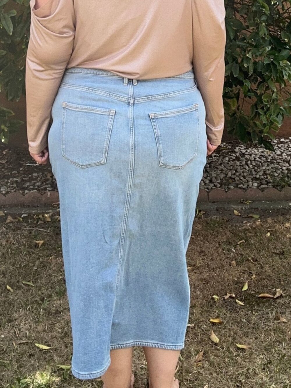 Good American Denim Skirt Size 20 - Picture 2 of 3